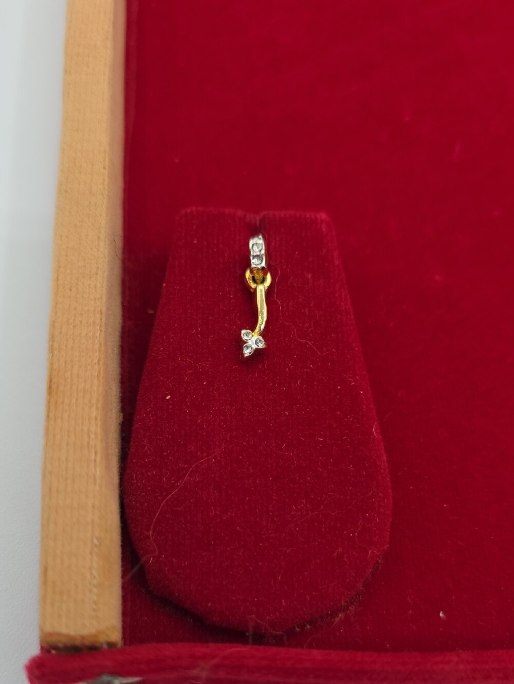 ZAVERI PEARLS Gold-Tone Necklace with Clear Stone Drops - Picture 8 of 13